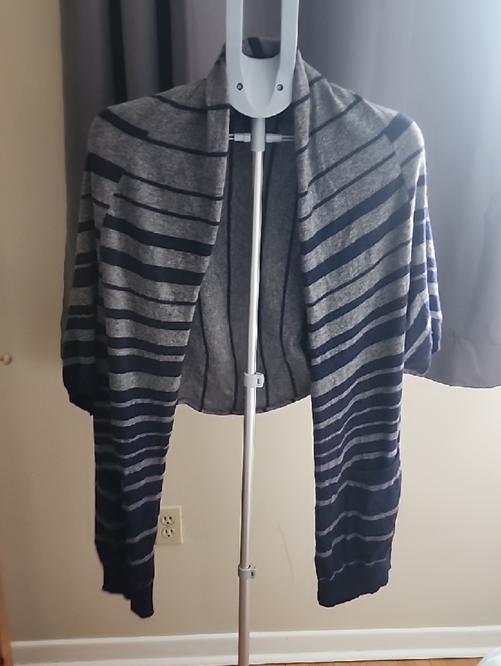 UNIQUE DESIGN  BCBGMaxAzria Gray N NAVY Sweater with Dark Trim-  Fits All Sizes